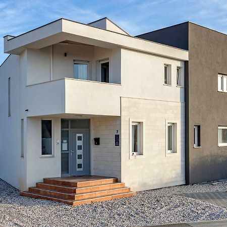 Apartments Peti Пула Экстерьер фото
