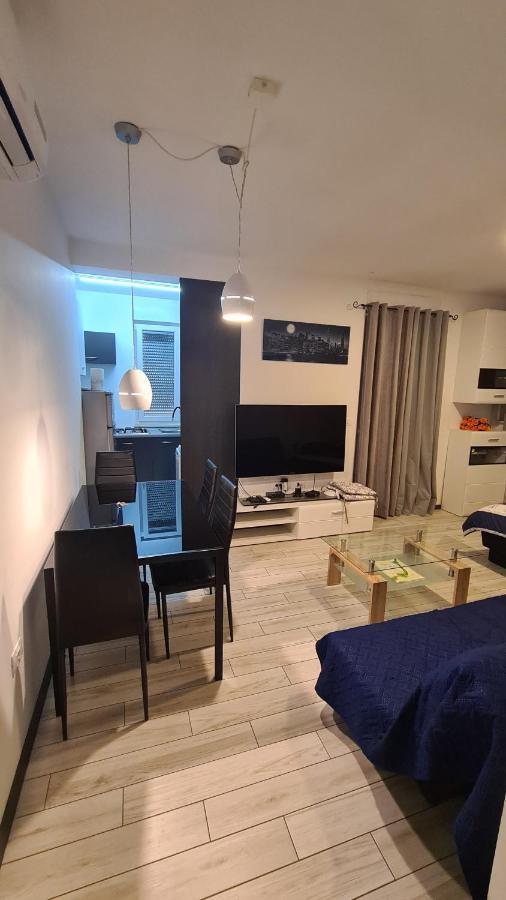 Apartments Peti Пула Экстерьер фото